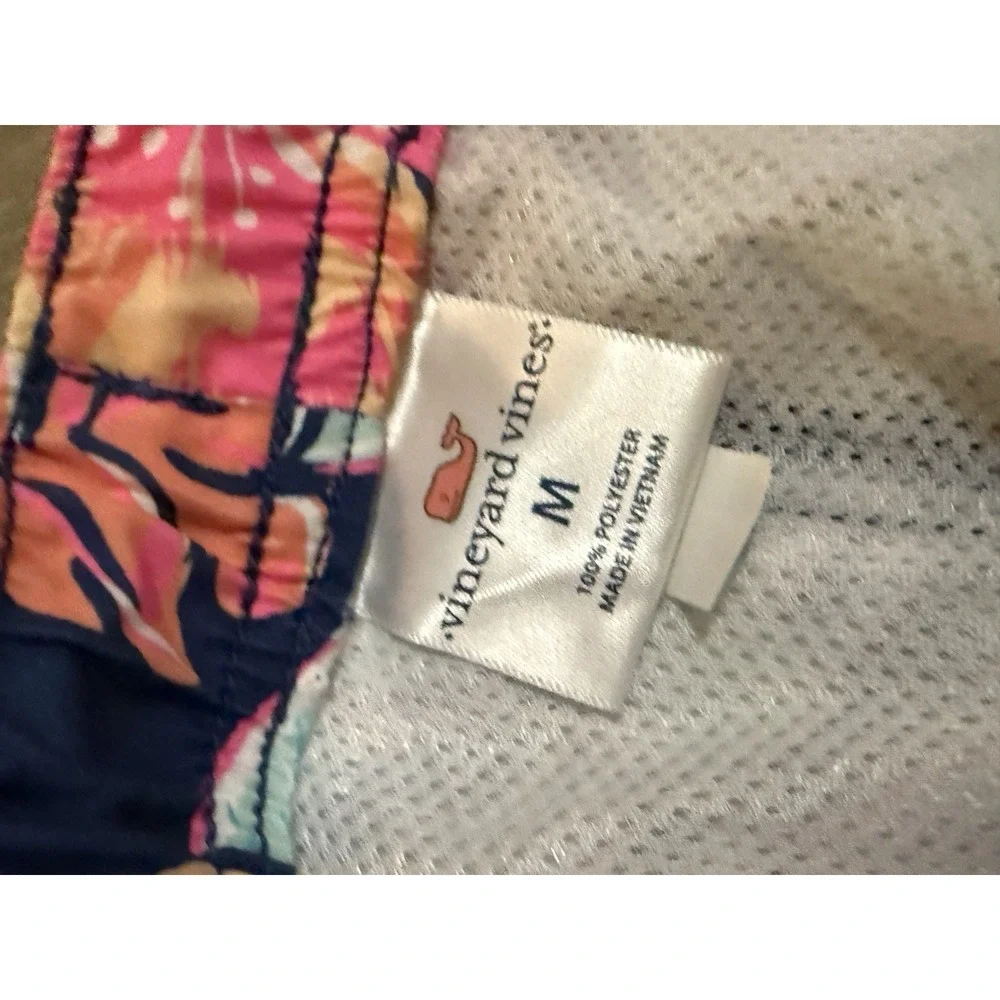 Vineyard Vines Swim Trunks Shorts Mens M Board Floral Blue Bathing Suit  Lined